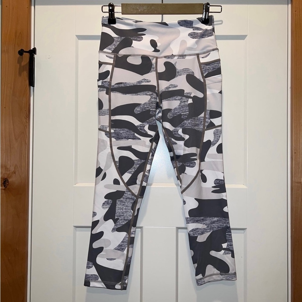 Zyia Active White Camo Leggings